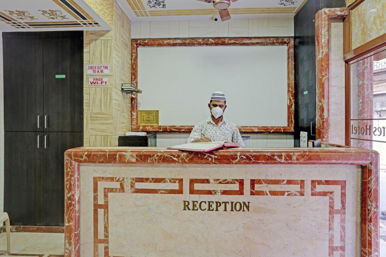 Capital O 79386 Hotel Emirates Bombay Extérieur photo