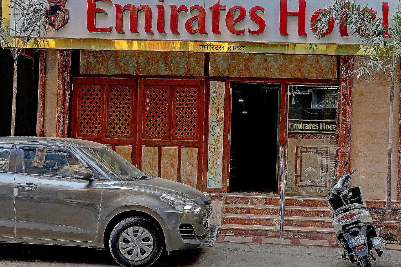 Capital O 79386 Hotel Emirates Bombay Extérieur photo